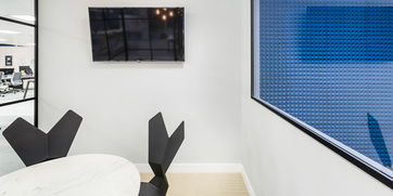 時尚辦公網(wǎng) 辦公設計 設計欣賞 寧靜自然 英國汽車在線交易平臺carwow倫敦總部辦公設計欣賞